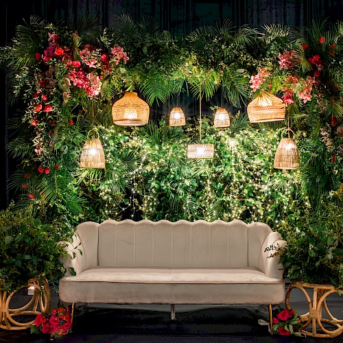 Hayes Mansion San Jose, Curio Collection by Hilton