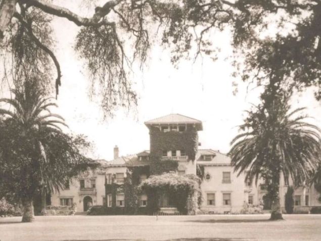 Hayes Mansion San Jose, Curio Collection by Hilton